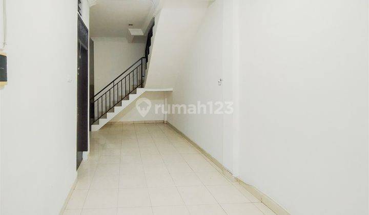 Unfurnished House Taman Delima By Travelio 2