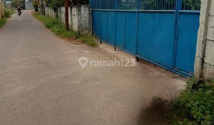 Gudang Ada 2 Bangunan Dan 2 Kantor Kecil Siap Pakai di Legok 1