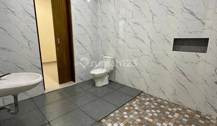 Rumah SHM 2 Lantai + Atticroom di Cluster Flamboyan Alam Sutera 2