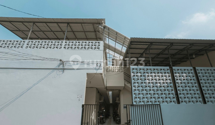 For Sale: Cheap, Neat Boarding House Ready to Occupy in Karawaci For Sale: Cheap, Neat Boarding House Ready to Occupy in Karawaci