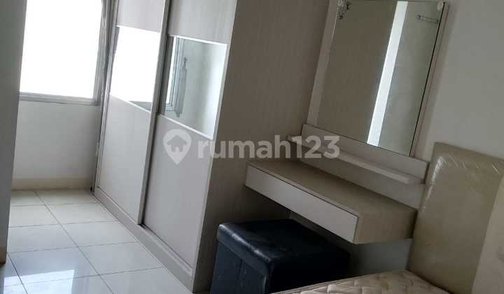For quick sale: 2 bedroom unit, phase 2, Greenbay Pluit.