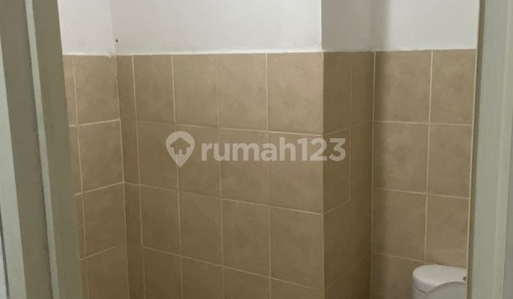 Disewa Studio Kosong Ada AC Greenbay Pluit 2