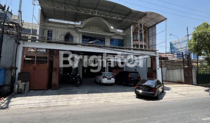 Rumah strategis di Pusat Surabaya