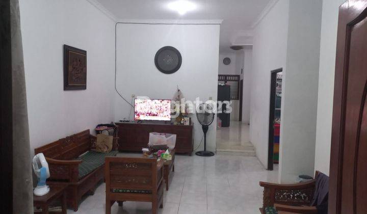 Rumah lokasi strategis di Wisma Tropodo Sidoarjo 2