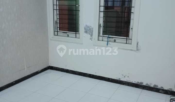 Rumah 1.5 Lantai di Perum Pondok Tjandra Sidoarjo. 2
