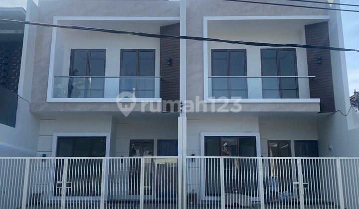 Rumah Baru di Perum Nirwana Surabaya Timur Rumah Baru di Perum Nirwana Surabaya Timur