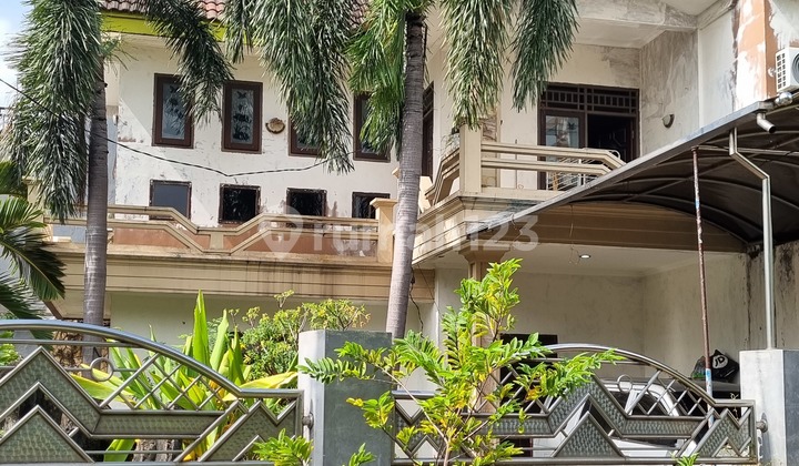 Rumah 3 Lantai di Wage Taman Sidoarjo 2