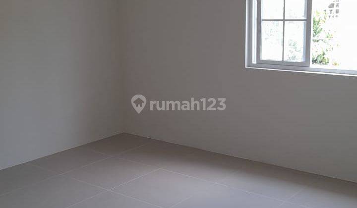 Dijual Rumah 2 Lantai Ukuran 9x15 Villa Melati Mas  1