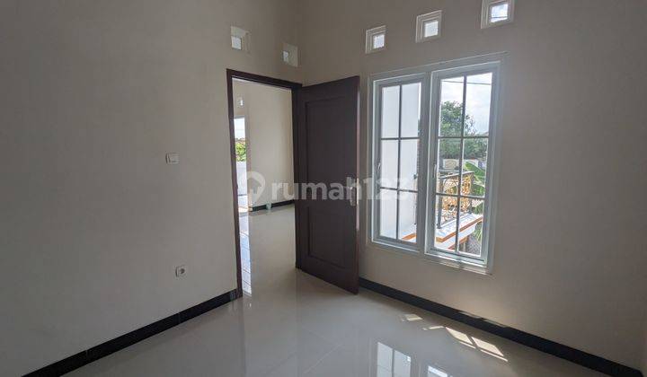 Jual Rumah 2 Lantai Jogja Dekat Ringroad Kota Gede 4 Kamar Tidur 2