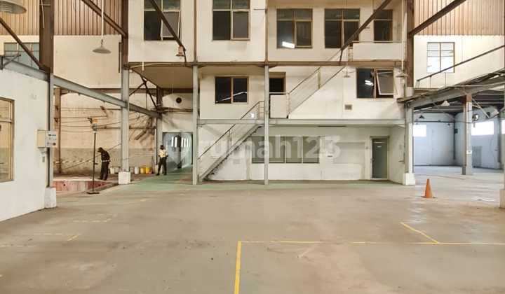 For Rent: Spacious Strategic Warehouse in Jatiuwung, Pasar Kemis, Tangerang For Rent: Spacious Strategic Warehouse in Jatiuwung, Pasar Kemis, Tangerang