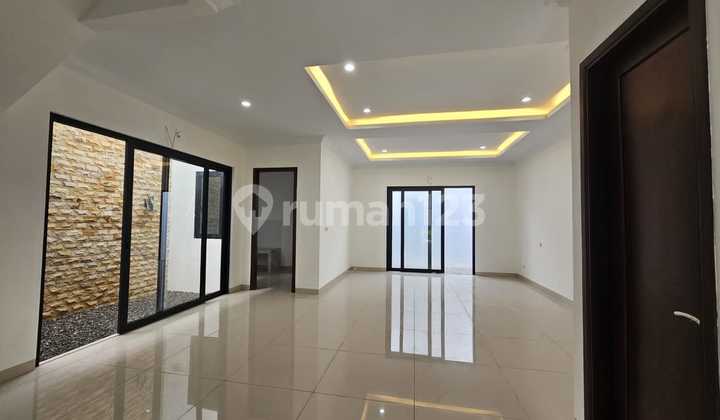 Dijual Rumah Bagus & Klasik Di Cosmo Bsd