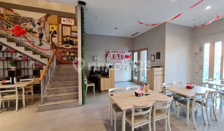 Dijual Cepat Gedung Ruang Usaha Bagus Dan Strategis 2 Lantai Di Jatiwaringin Bekasi