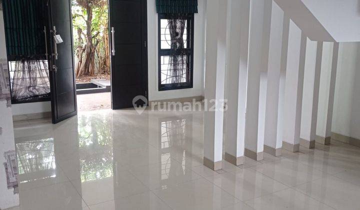 Dijual Rumah Duren Sawit, cantik siap huni Harga 4M nego 1