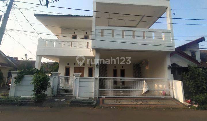 Dijual Rumah Hoek Di Boulevard Hijau Harapan Indah, Bagus Siap Huni Harga 2,8m Nego 2