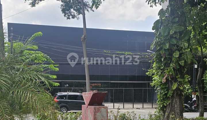 Komersial Raya Diponegoro Surabaya Pusat