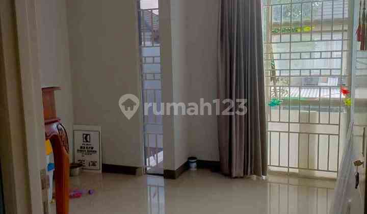 The Greenlake House Ready to Occupy The Greenlake House Ready to Occupy