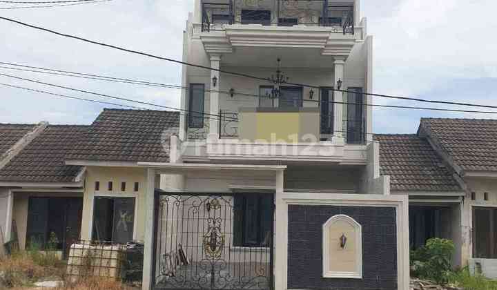 New House in Driyorejo, Gresik