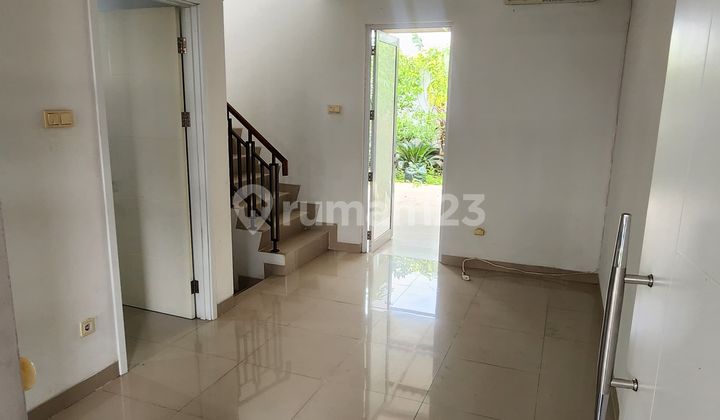Jual Rumah di Cibubur Country, Bebas Banjir,Keamanan 24 Jam,Dekat Akses Tol,Nego Sampai Jadi Jual Rumah di Cibubur Country, Bebas Banjir,Keamanan 24 Jam,Dekat Akses Tol,Nego Sampai Jadi