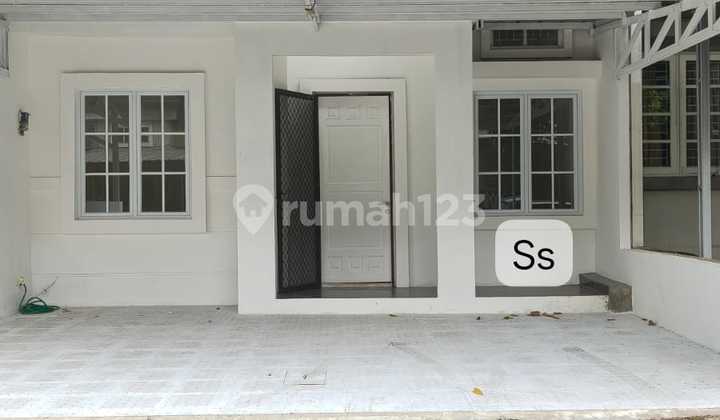 For Sale, House in Kota Wisata, Access to Nagrak Toll Road, Living World Mall, School, RS 2