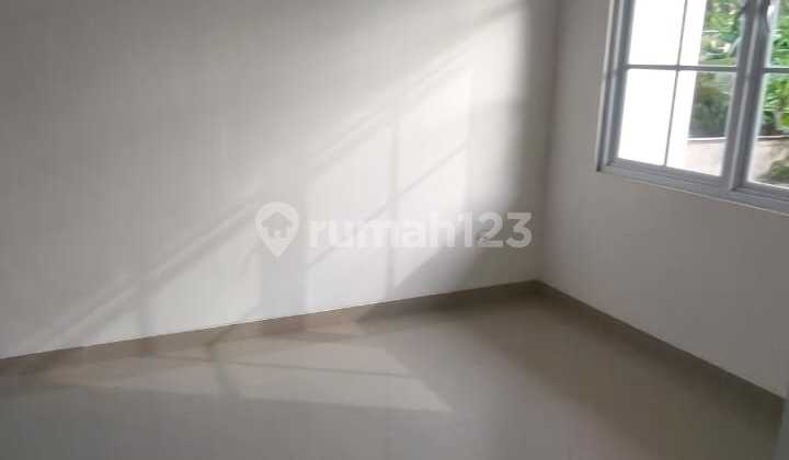 Dijual rumah kota wisata Cibubur , Akses Tol, Sekolah, Living World Mall, RS Eka Hospital
