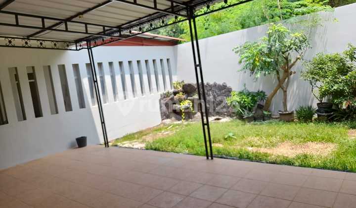 DiJual Rumah Siap Huni di Kota Wisata,Akses tol,BPK Penabur,Living World Mall,RS.Eka Hospital