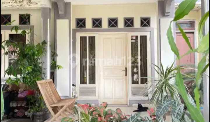Di Jual Rumah Taman Kenari Nusantara,Rumah Klasik Modern di Taman Kenari Nusantara,Dekat Mall Living World,5 Menit ke Tol Nagrak 2