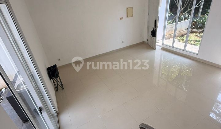 Di Jual Rumah di Cibubur Country, Seperti Cluster Baru, Rapih, Siap Huni, Dekat Akses Tol