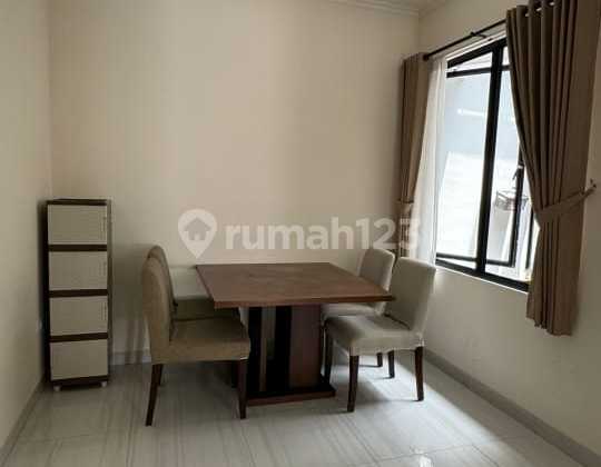 Disewakan Rumah Masi Seperti Baru di Citra Gran Cibubur Semi Furnish,Akses Tol Jatikarya,Citra Grand Mall