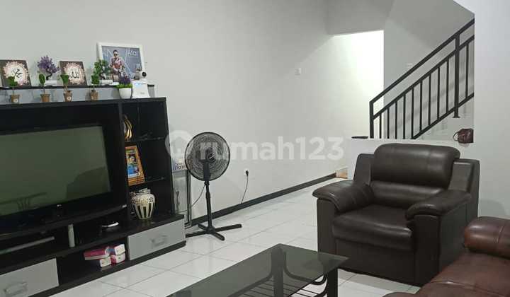 Di jual rumah siap huni rapih di Grand Cibubur Boutique Residence , Dekat Akses Tol Kota Wisata