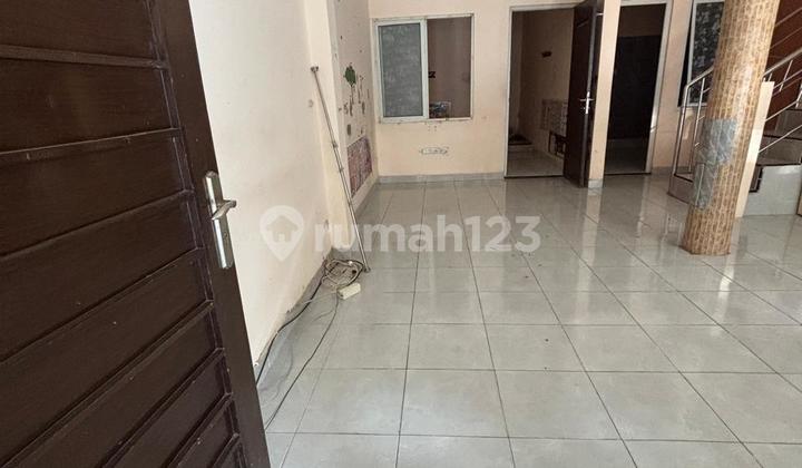 Dijual Rumah 2 Lantai di Cibubur Country,Dekat Akses Tol Dijual Rumah 2 Lantai di Cibubur Country,Dekat Akses Tol