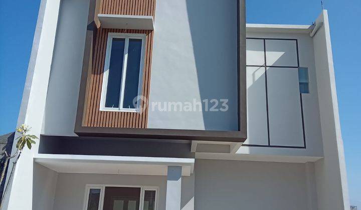 Rumah 2 Lantai Baru SHM di Jl. Arumba, Tunggulwulung, Malang, Jawa Timur, Malang 1