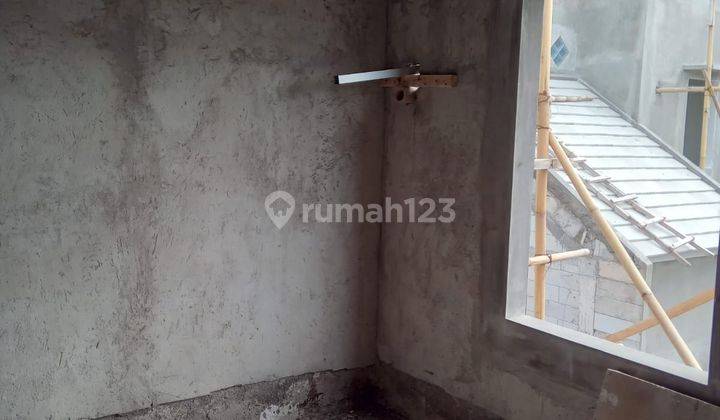 Rumah 2 Lantai Baru SHM di Jl Arumba, Tunggulwulung, Malang, Jawa Timur, Malang 1