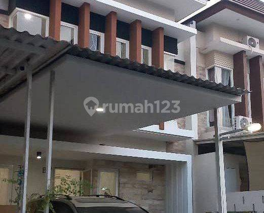 Rumah Minimalis 2 Lantai di Perum Wisata Semanggi Rungkut, Surabaya 1