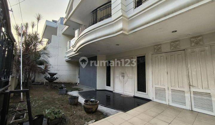 Rumah Minimalis 2 Lantai di Sutorejo Timur, Surabaya 2