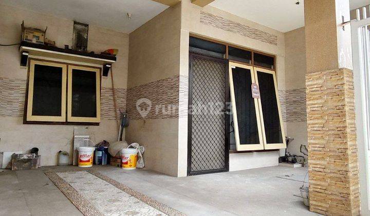 Rumah 2 Lantai di Pondok Candra Waru Dekat Sport Club, Sidoarjo 2