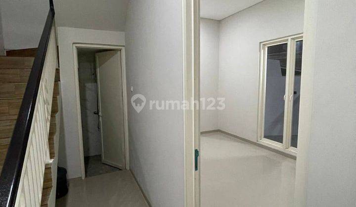 Rumah Baru Minimalis 2 Lantai di Sutorejo, Surabaya 2