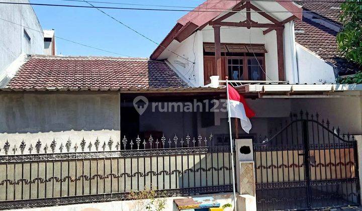 Rumah Bagus Unfurnished di Semolowaru Elok, Surabaya 1