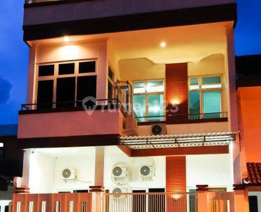 Kost Aktif 3 Lantai di Sutorejo Tengah, Surabaya 1