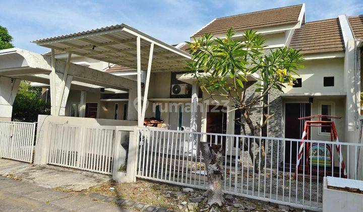 Rumah Siap Huni Posisi Bagus Dekat Fasum Dan Pintu Masuk Perum di Taman Rivera Regency , Surabaya 2