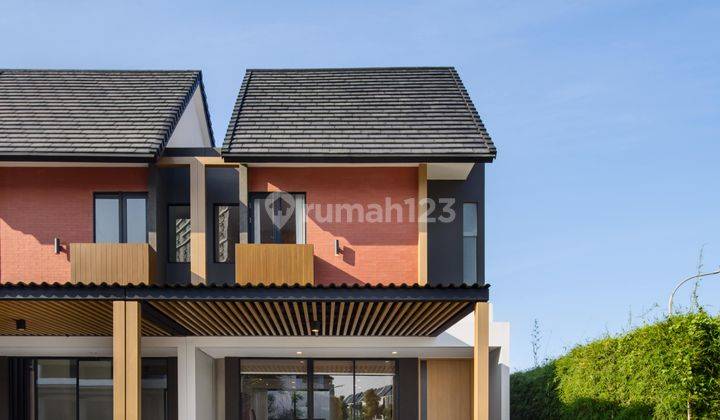 Rumah Bagus 2 Lantai The Grand Kenjeran Surabaya Akeno Zerin 1