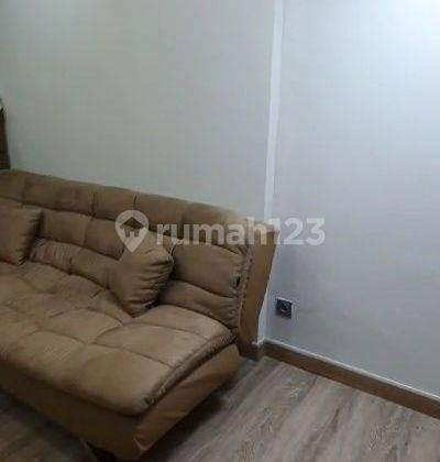 Dijual Apartemen Mediterania Garden Residence 2 (Tanjung Duren) Bagus Semi Furnished interior 1