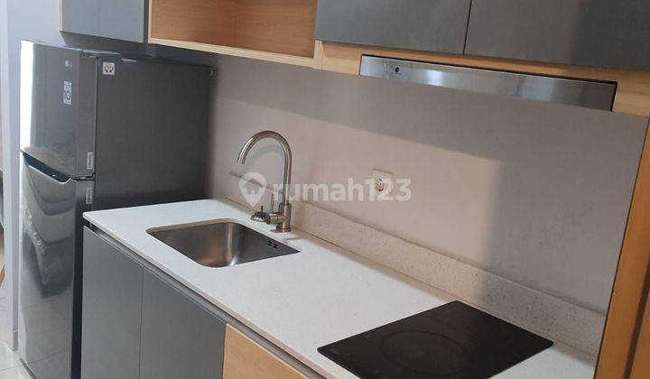 Disewakan Apartemen Taman Anggrek Residence Bagus Furnished studio 2