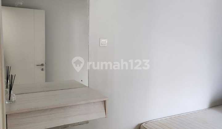 For Rent Madison Park Apartment 2 Bedrooms Furnished Neat Clean Comfortable Low Floor Unit Ready 2