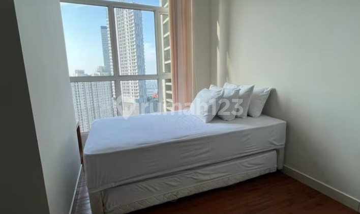 For Daily Rent: Central Park Apartment, 2-Bedroom Type, Alaina Tower, High Floor, Furnished