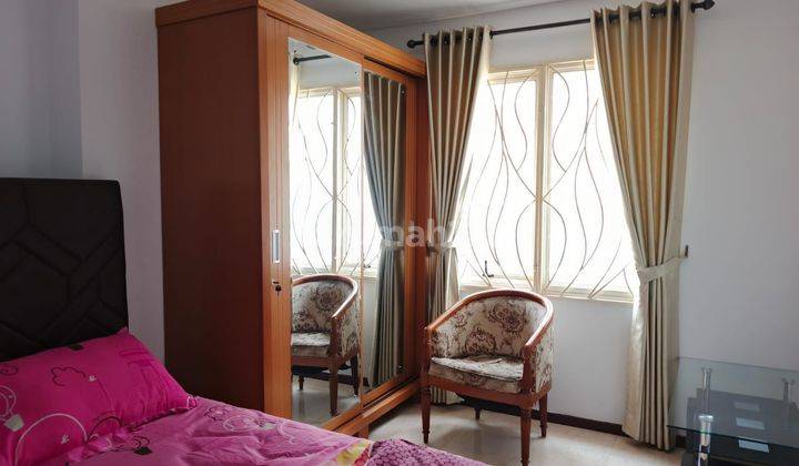 Disewakan Harian Apartemen Royal Mediterania Garden 2 Kamar Tidur Furnished  Unit Rapih Bersih 1