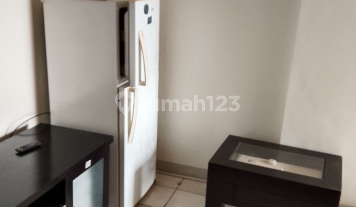 Disewakan Apt 2 Kamar Medit 1 Tower B Lt Rendah Harga Ud Ipl Ada Ac 3 Kamar Sedang Di Rapihkan Tembok Bersih Habis Di Cat Unit Bersih  2