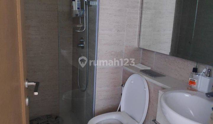 Dijual Apartemen Taman Anggrek Residence 3 Kamar Tidur Bagus Furnished tower d lantai tinggi 2