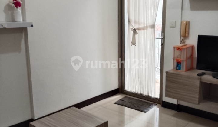 Disewakan 2 Kamar Furnish Tower C Unit Bagus