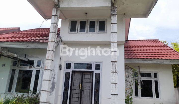 Rumah sudut lokasi damai langgeng arengka 1