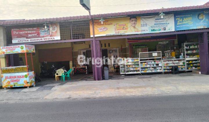 RUMAH SEMI RUKO 3 PINTU 1,5 LANTAI + APOTEK DI LOKASI RAMAI